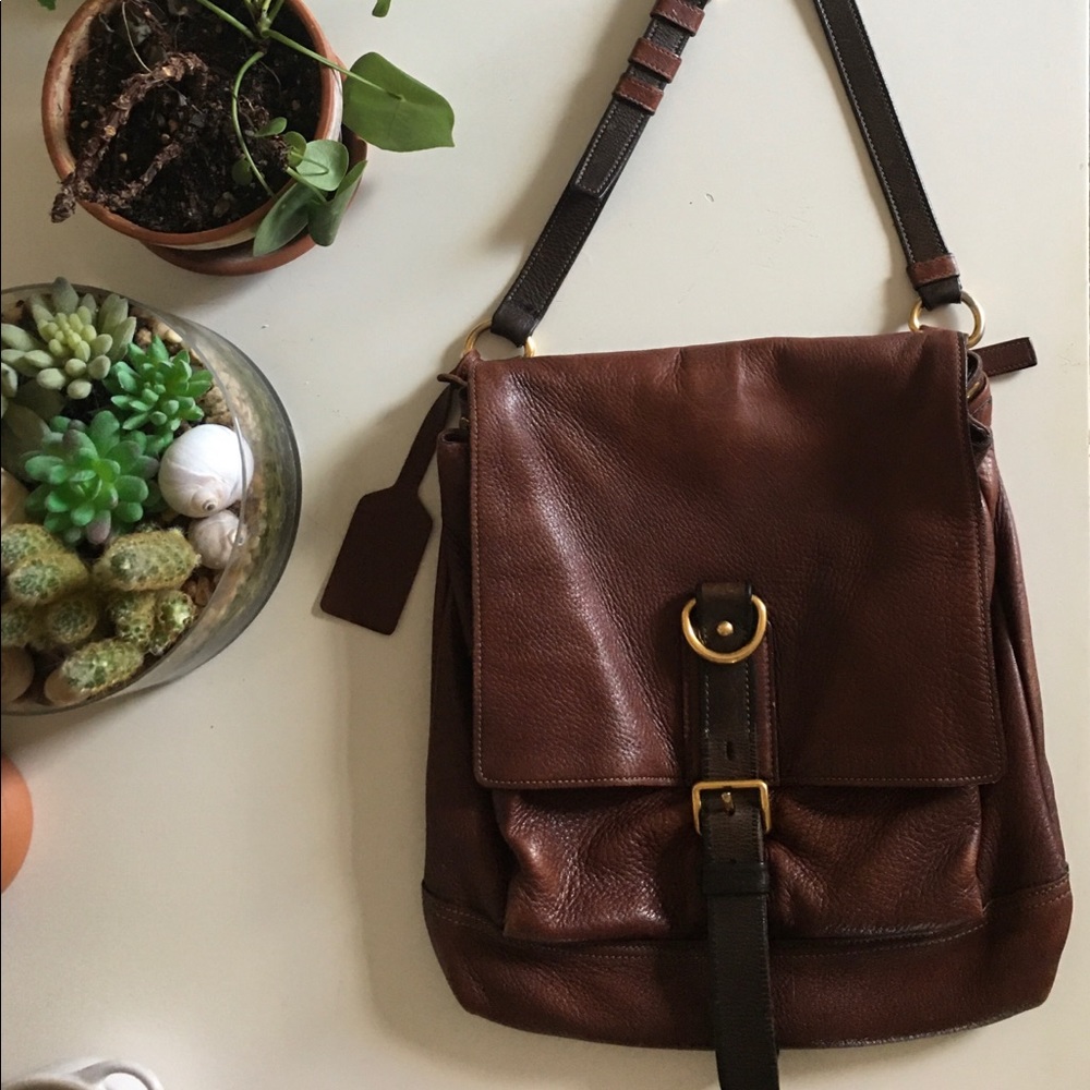 Prada Cervo Antik Messenger Bag. 100% Lamb Skin